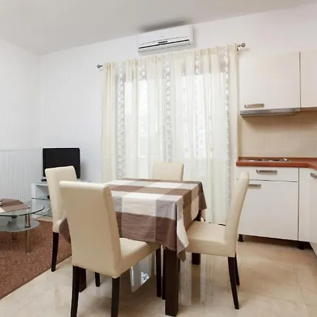 Apartments Tisno - Villa Mare Exterior photo