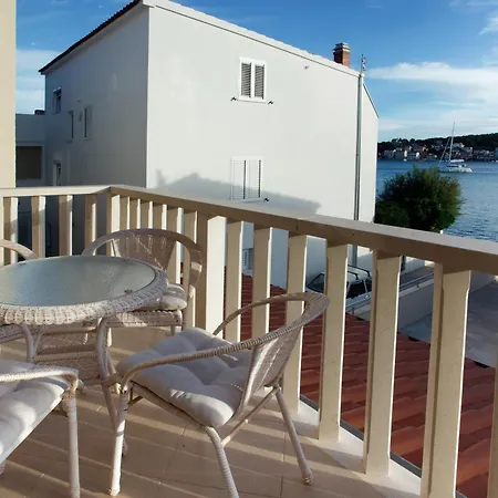 Apartments Tisno - Villa Mare Exterior photo