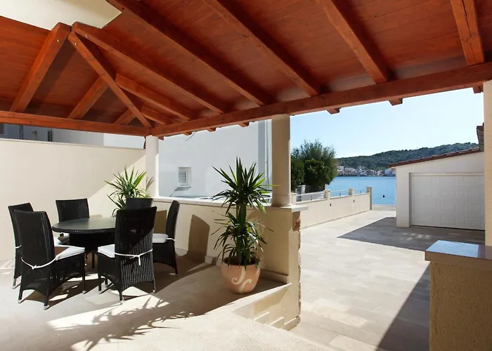 Apartments Tisno - Villa Mare