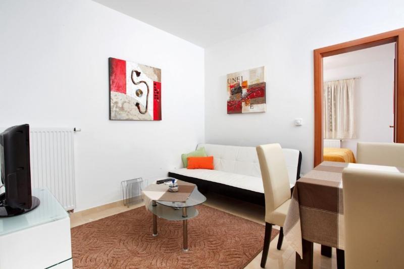Apartament - Mare Tisno