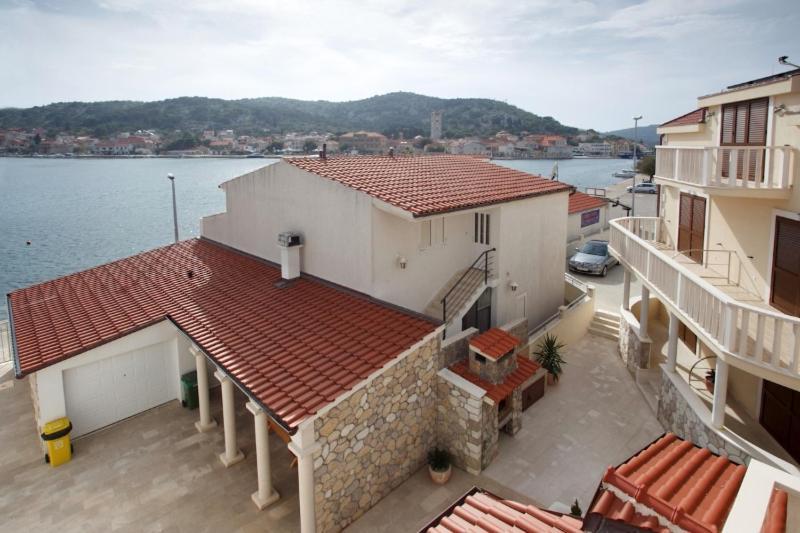 Apartament - Mare *