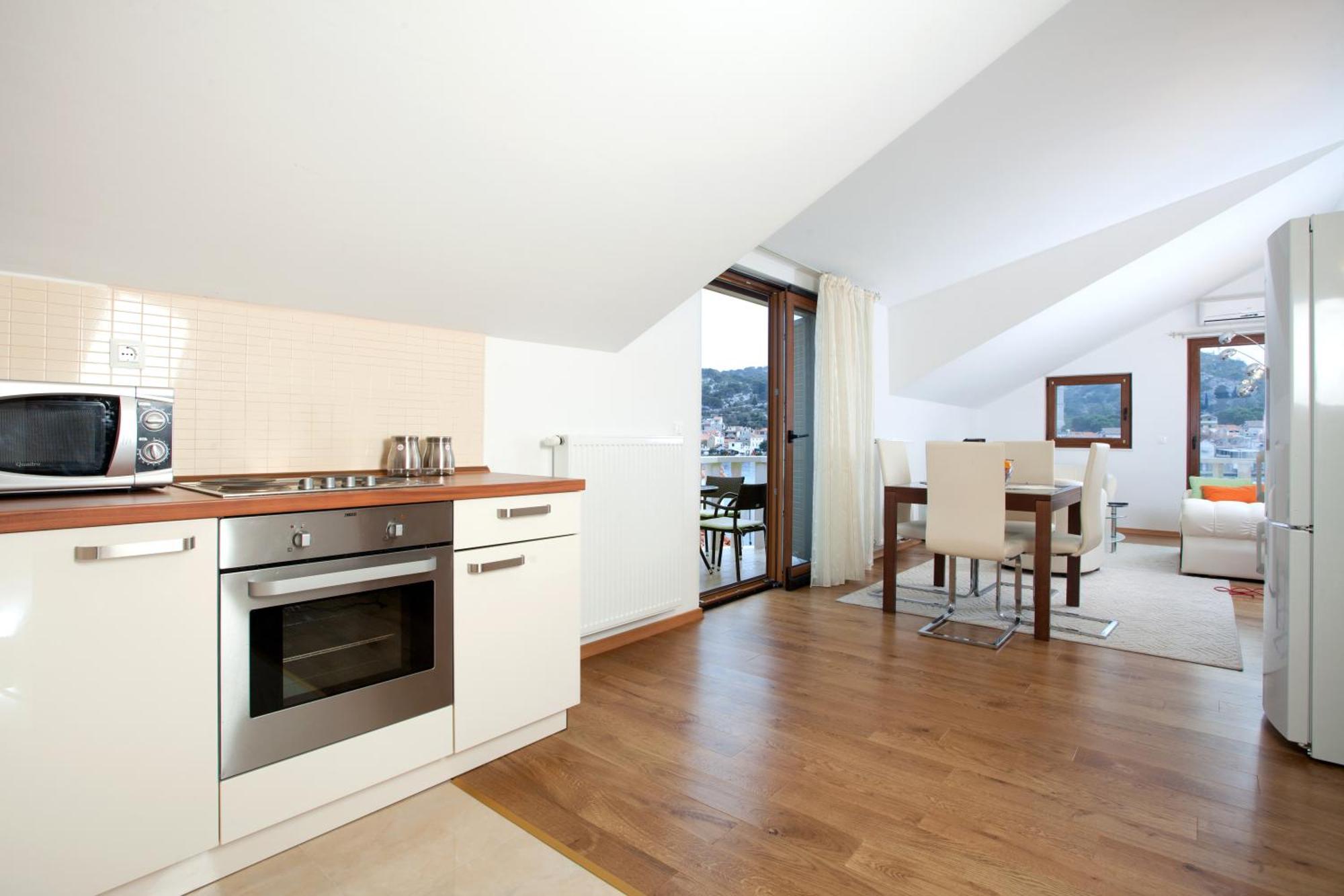 Apartment - Mare Tisno