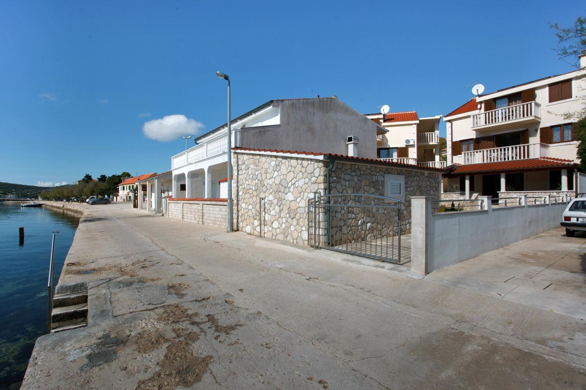 Apartament - Mare