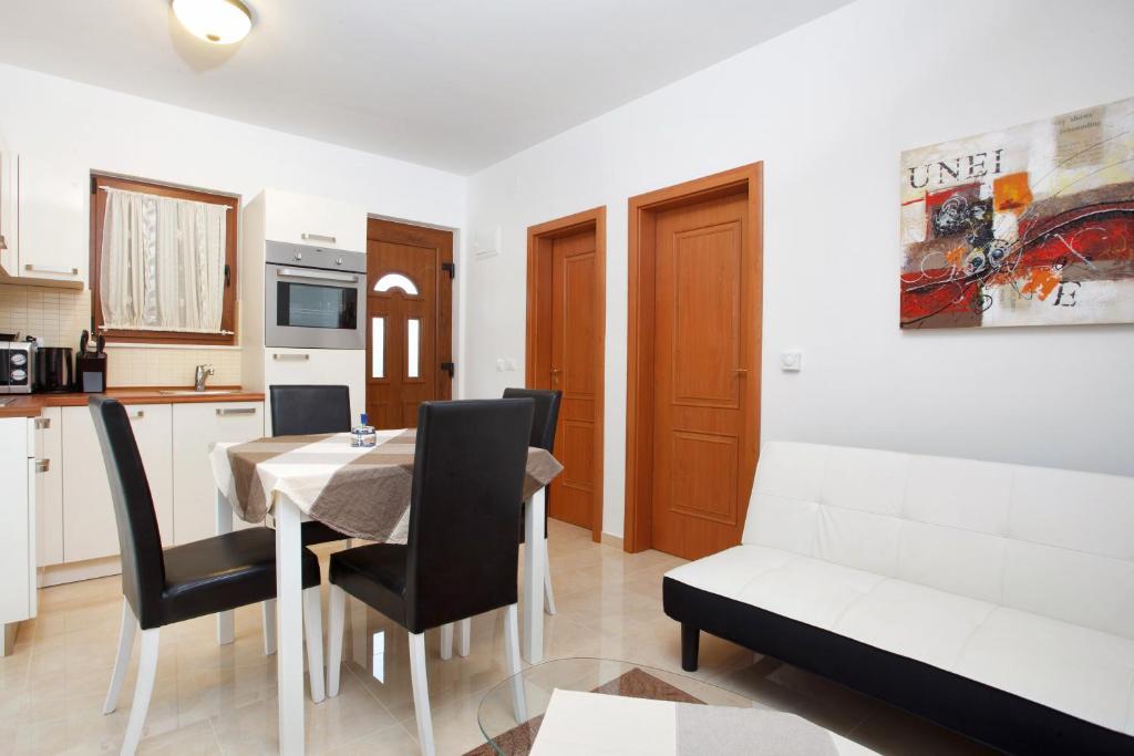 - Mare Apartment
