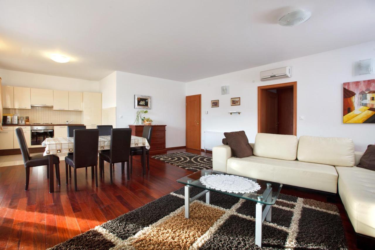 Apartament - Mare Tisno